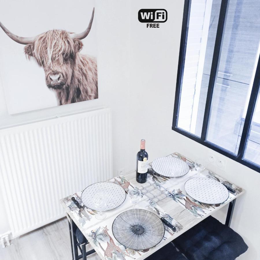 Detente & Jardin By Beds4Wanderlust - Charmant T2 Avec Jardin - Gare Plaisir-Grignon, Versailles 20Km Esterno foto